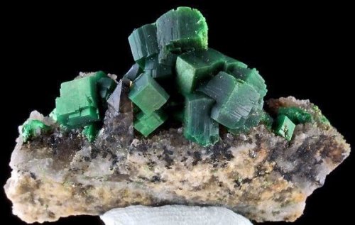 10 Самых смертельно опасных камней и минералов