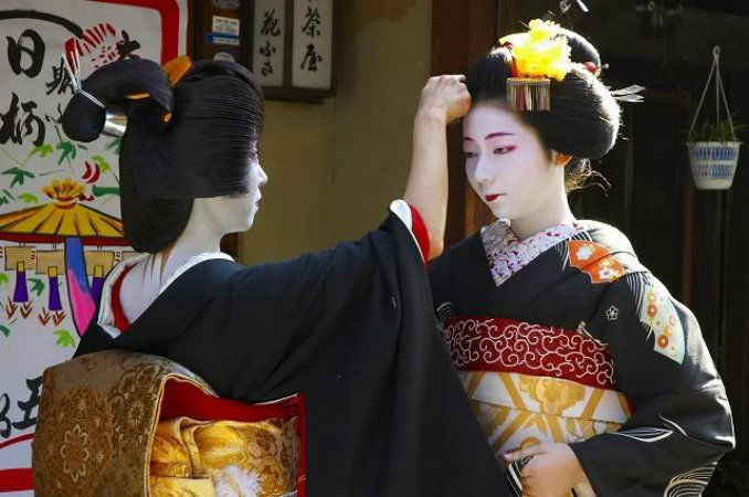 Памятка по истории японского костюма: гейши и компания, фото № 9