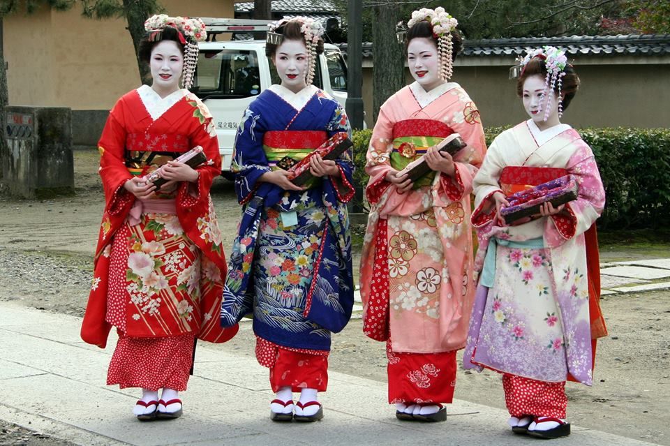 Памятка по истории японского костюма: гейши и компания, фото № 12