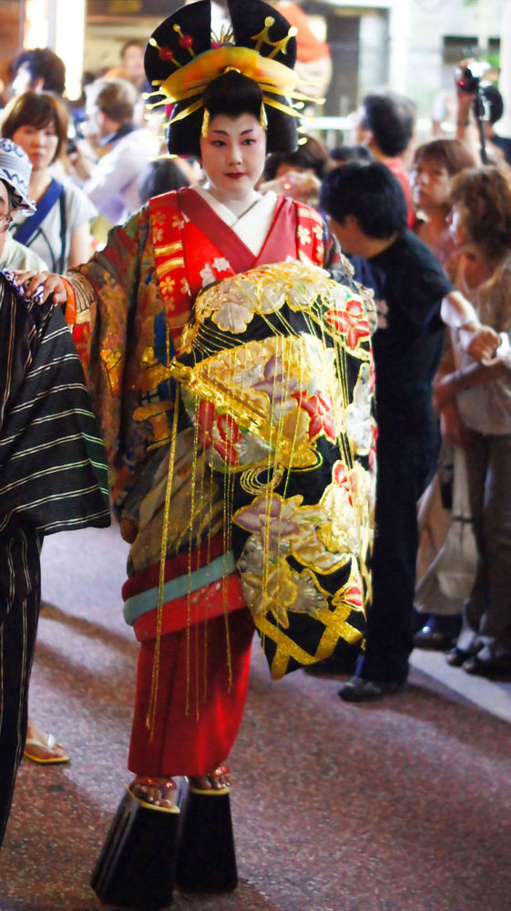 Памятка по истории японского костюма: гейши и компания, фото № 22