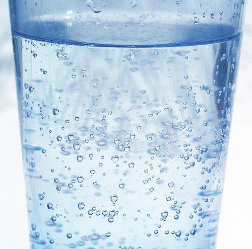 полезно ли пить воду утром натощак с содой