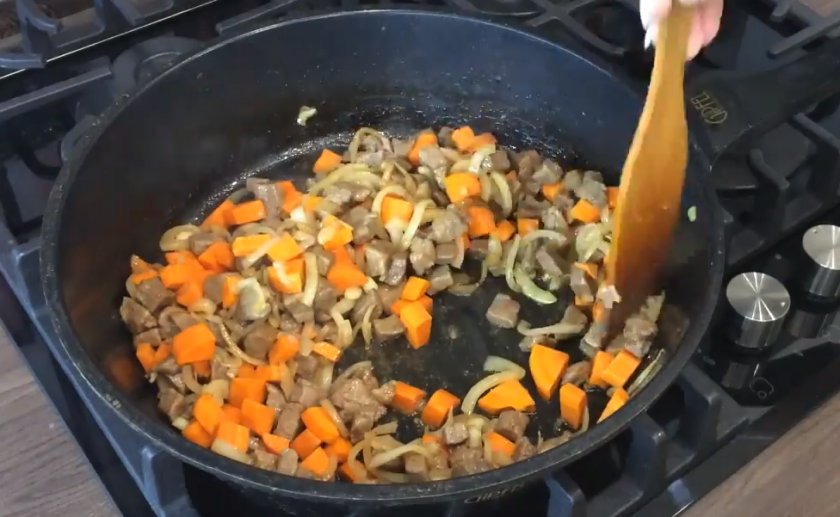С курицей и овощами 