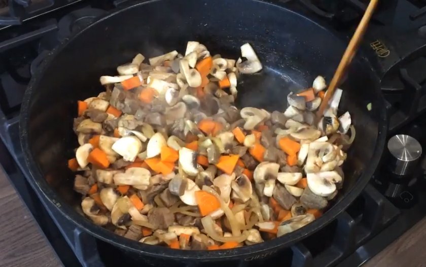 С курицей и овощами 