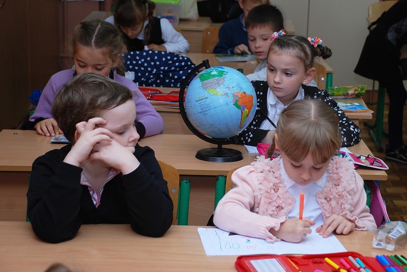 школьники