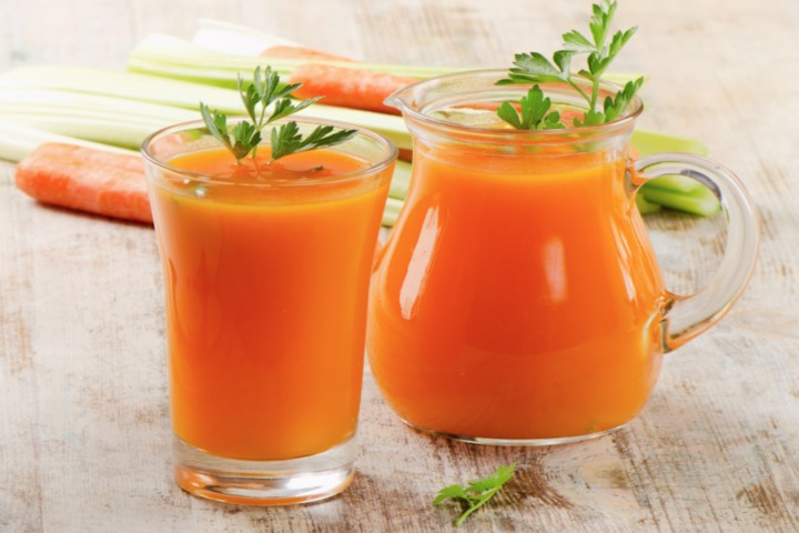 Морковный сок полезен для зрения и от насморка