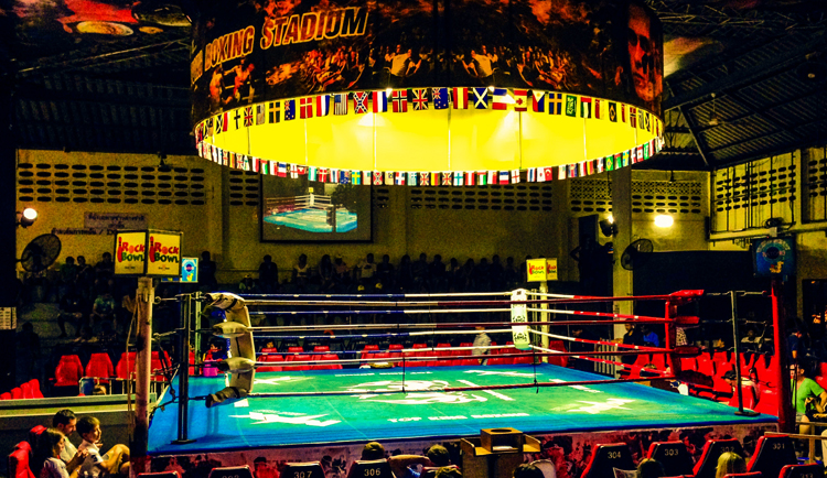Ринг тайского бокса