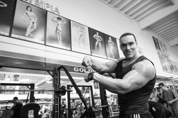 Невский и Шварценеггер представили "Золотую эпоху бодибилдинга" Невский и Шварценеггер представили "Золотую эпоху бодибилдинга"
