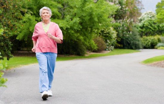 Болят суставы при ходьбе – чем лечить? Почему болят суставы при ходьбе и к кому обратиться с этой проблемой